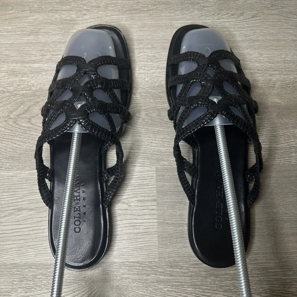 Cole Haan Resort Women's Beachy Strappy Sandal. Very Nice Leather Flip Flop 10.5 - Picture 8 of 12